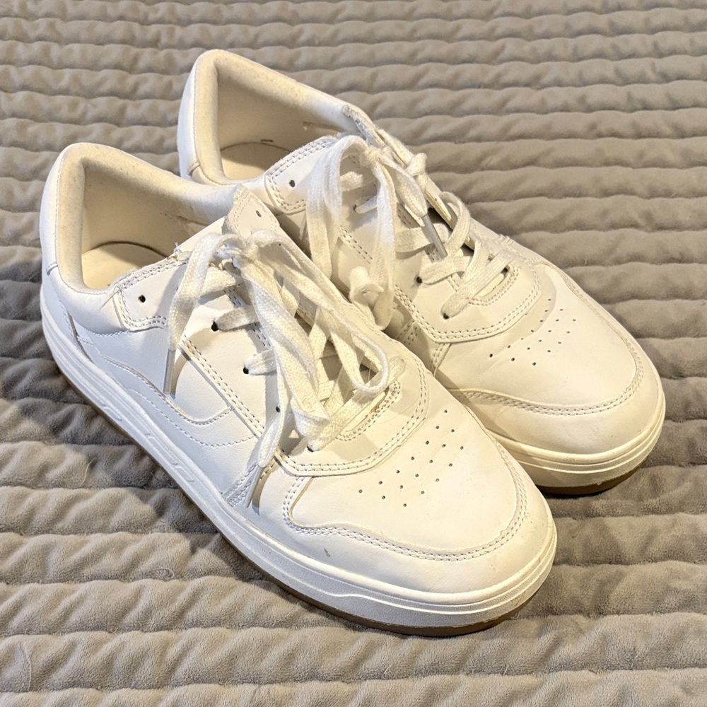 American Eagle Outfitters White Athletic Shoes